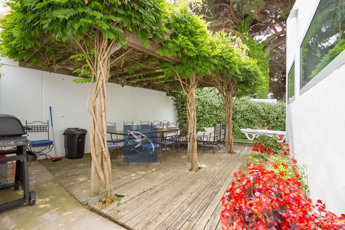 Zu verkaufen von villa in
 S´Agaro Zu verkaufen von villa in
 S´Agaro