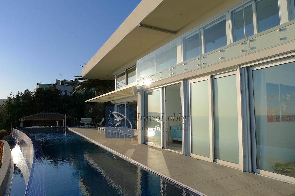 Zu verkaufen von haus in
 Sant Feliu de Guíxols