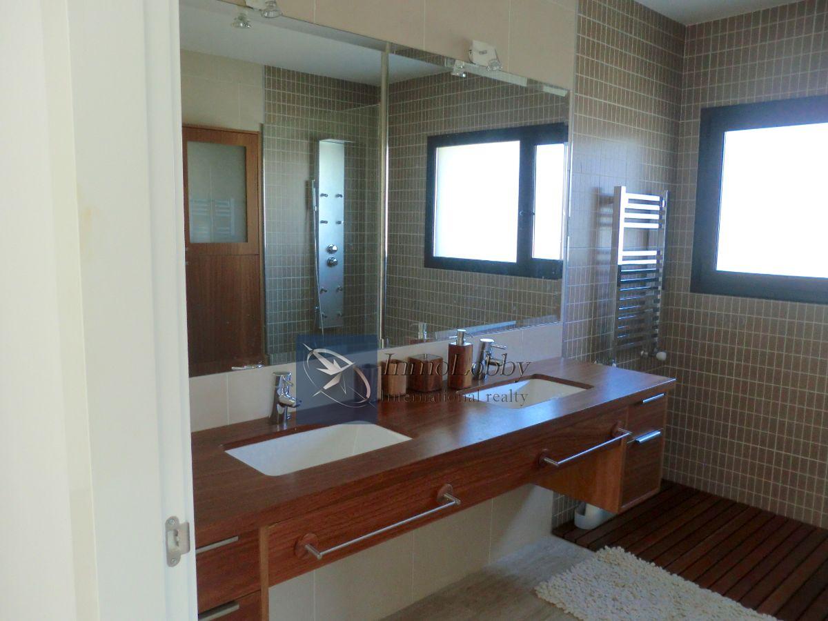 For rent of villa in S agaro