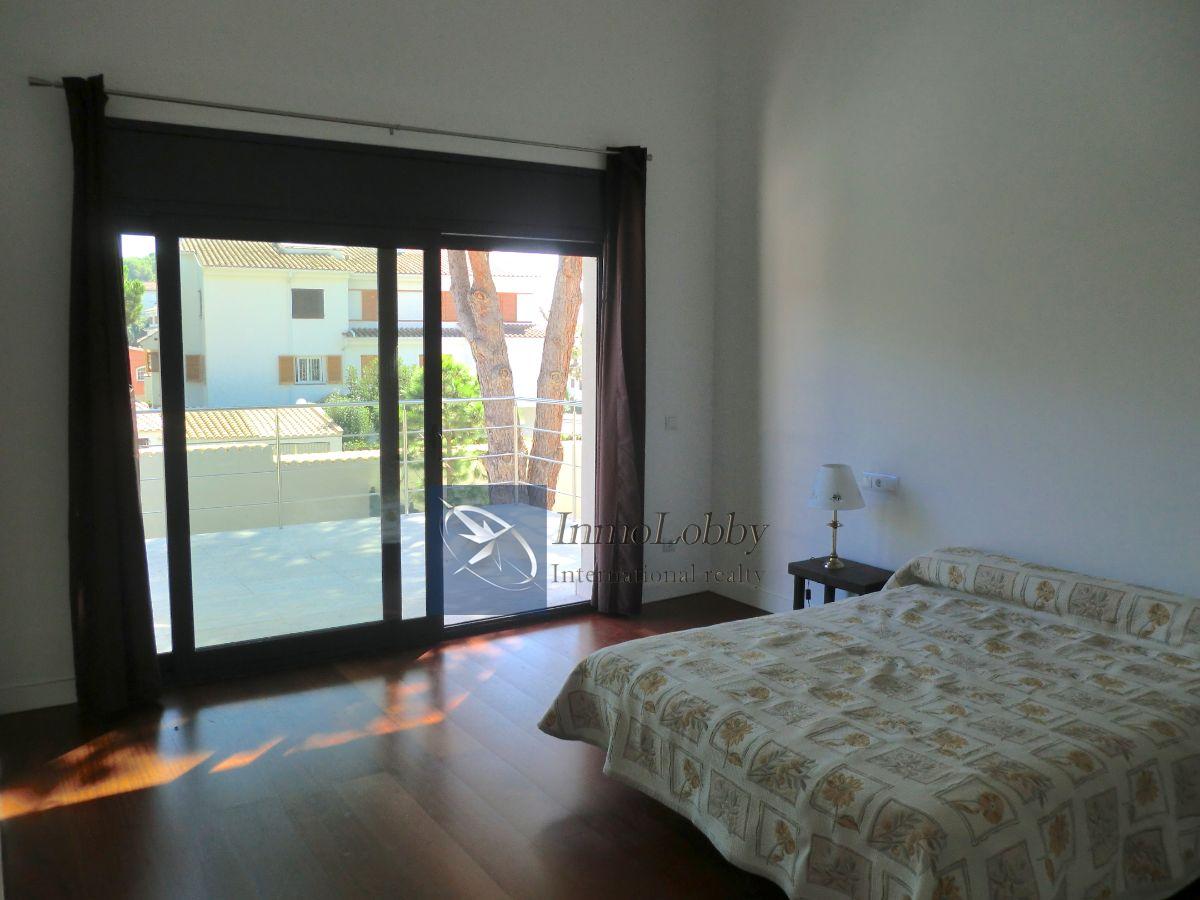 For rent of villa in S agaro