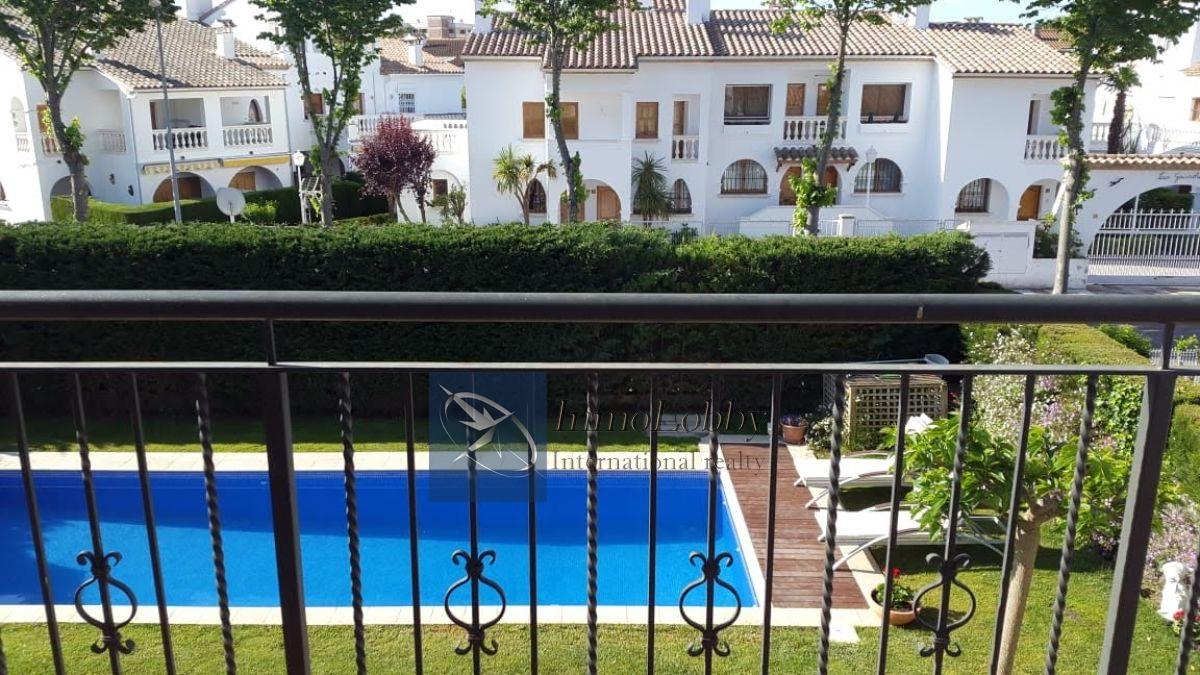 Продажа от

 Домa на Platja d´Aro
