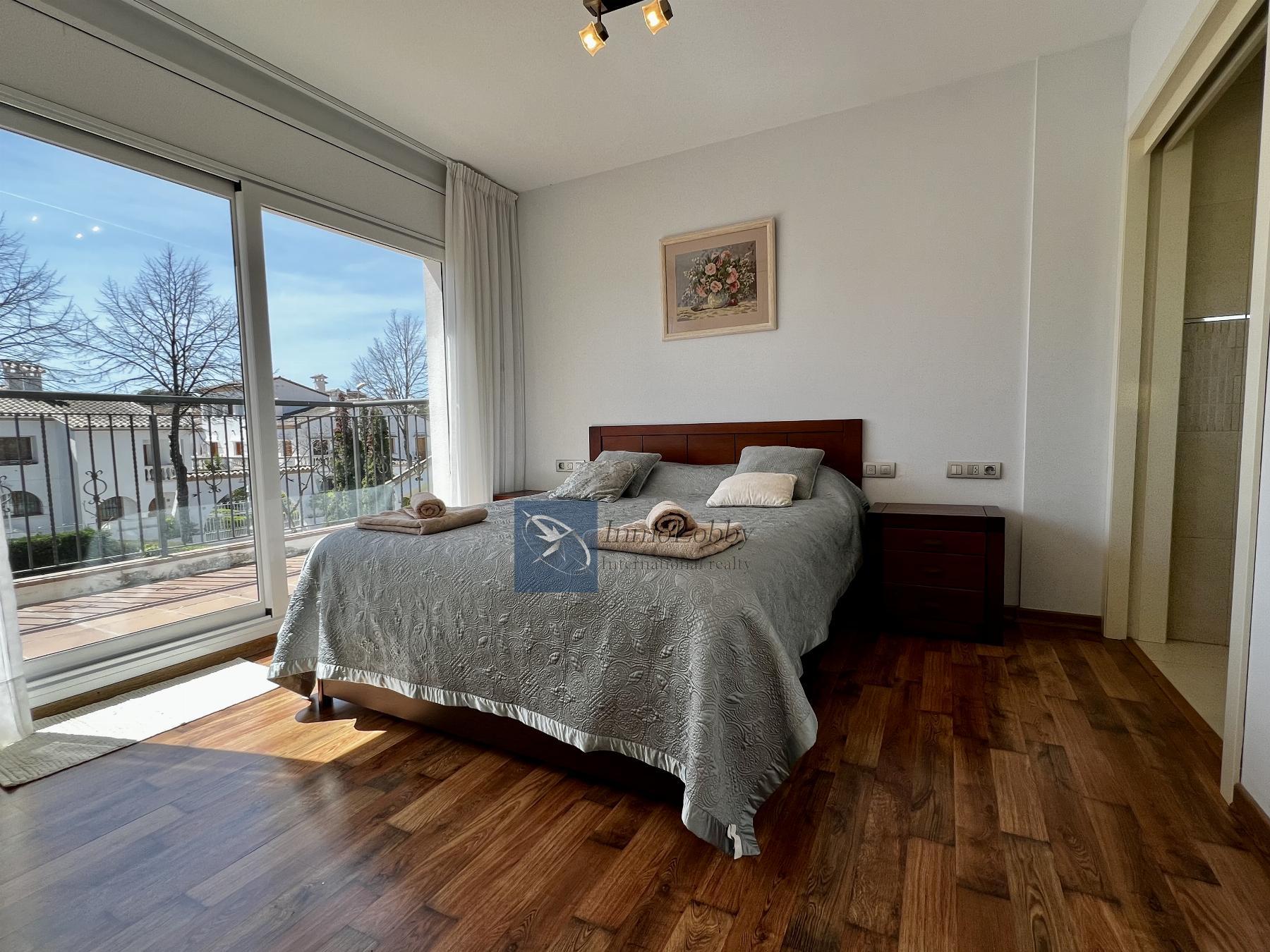 Продажа от

 Домa на Platja d´Aro