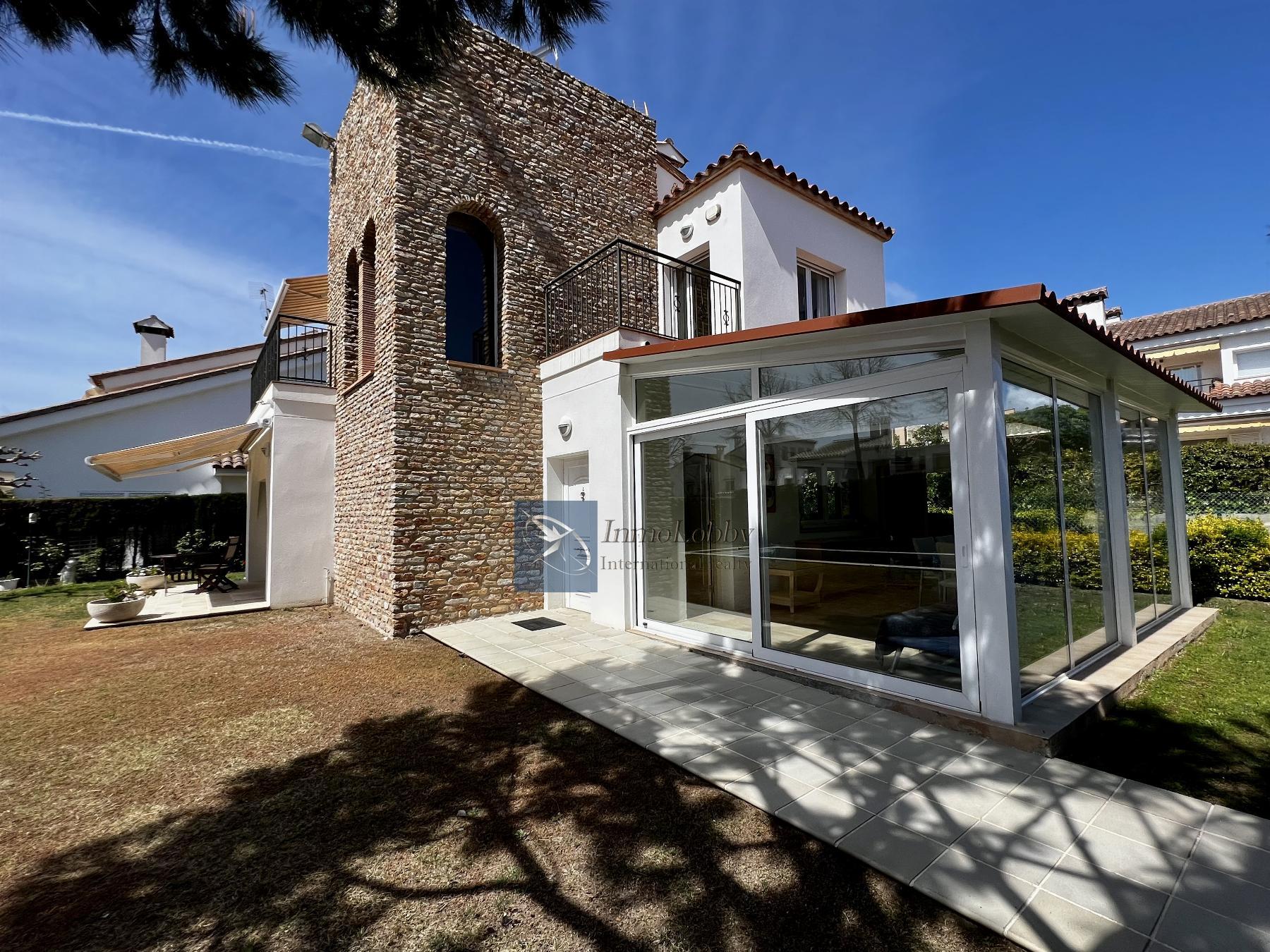 Продажа от

 Домa на Platja d´Aro