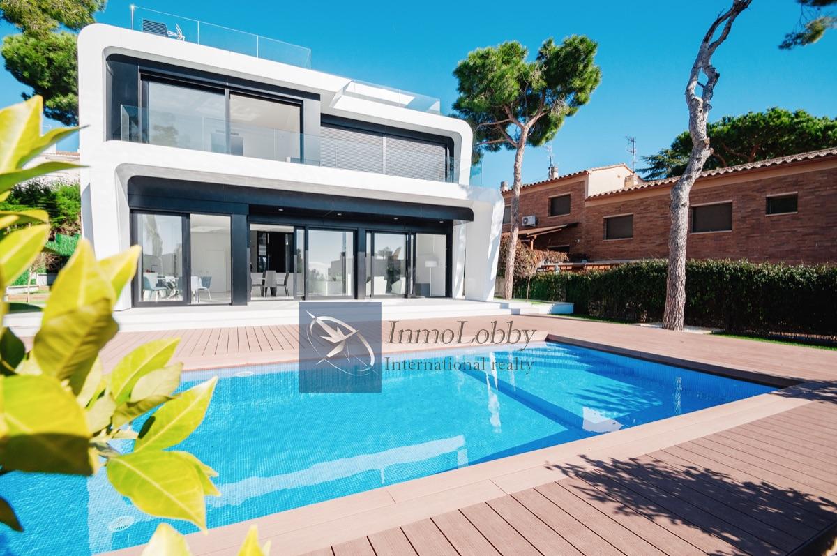For sale of house in Sant Antoni de Calonge