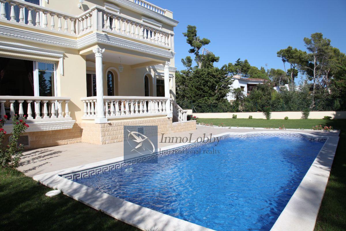 For rent of villa in Castell-Platja d´Aro
