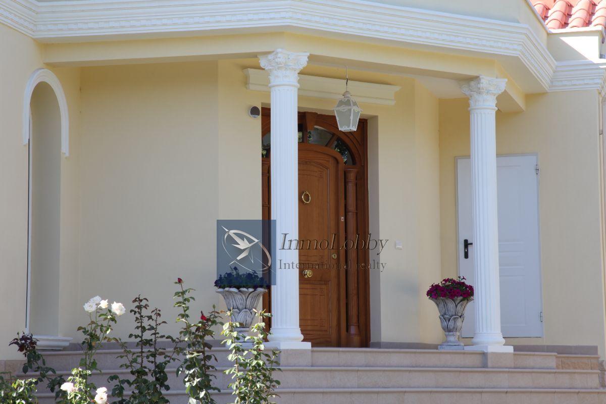 For sale of villa in Castell-Platja d´Aro