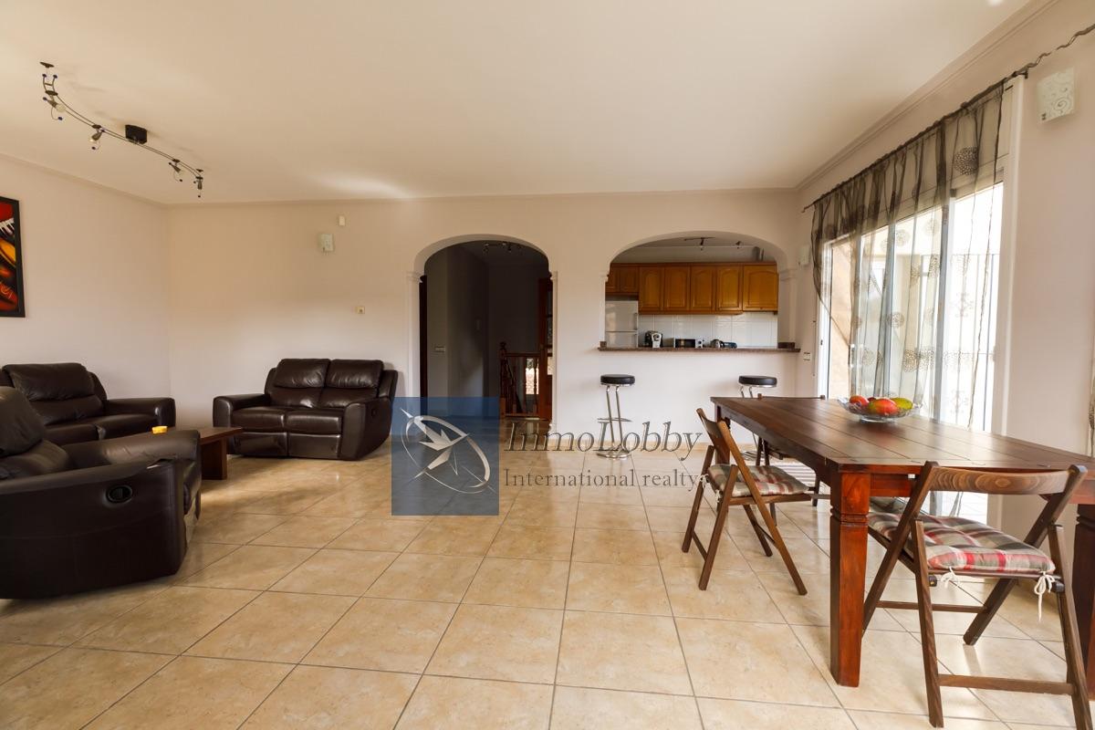 For sale of house in Calonge