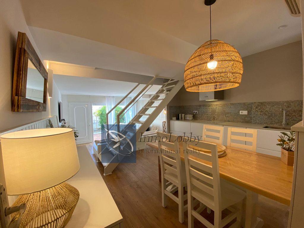 For sale of house in S agaro