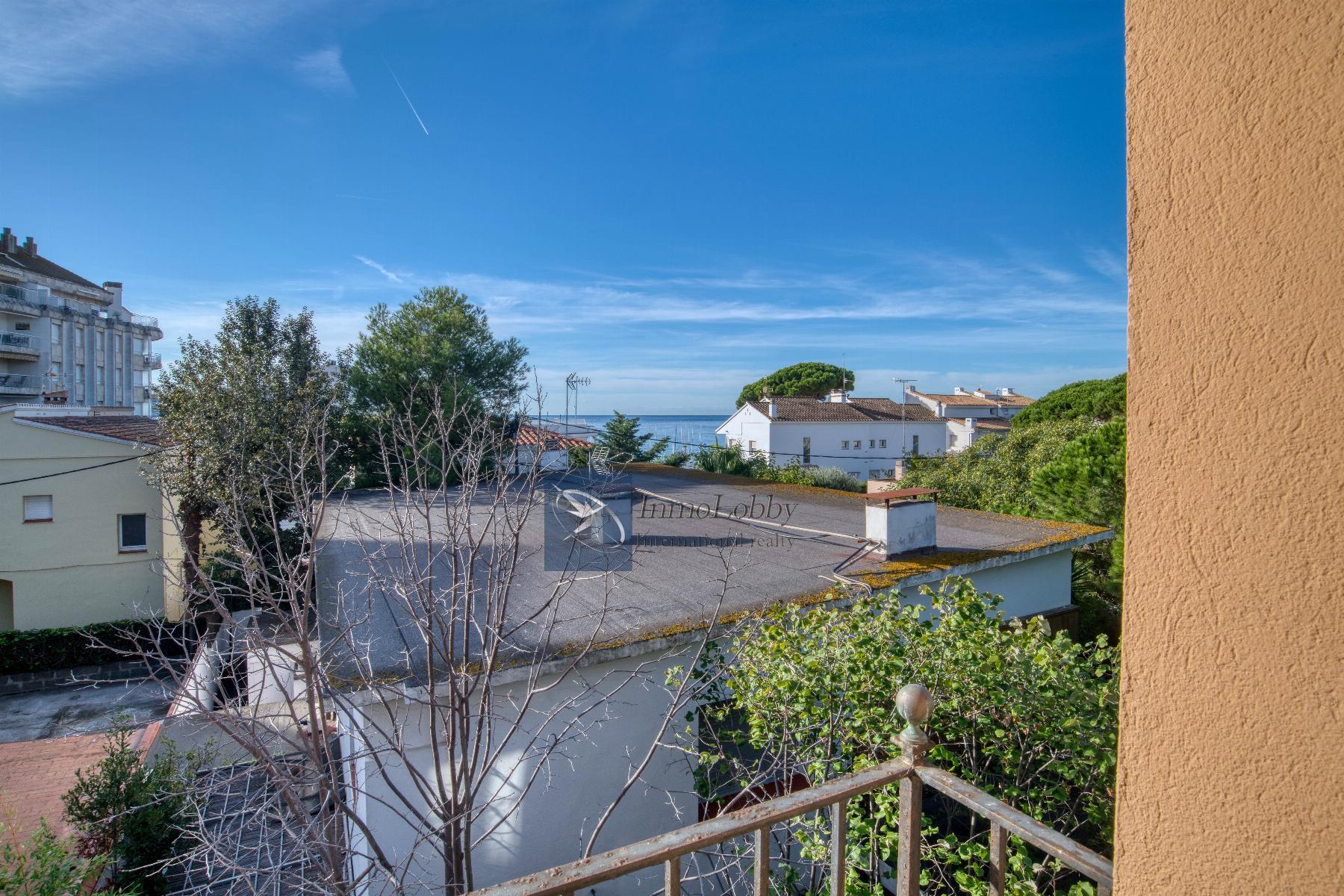 Zu verkaufen von appartement in
 Palamós