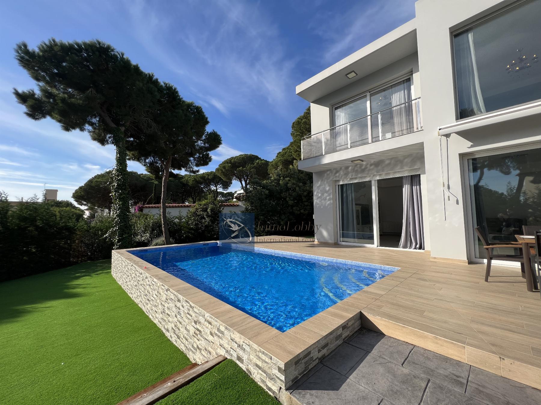 Venta de villa en Calonge