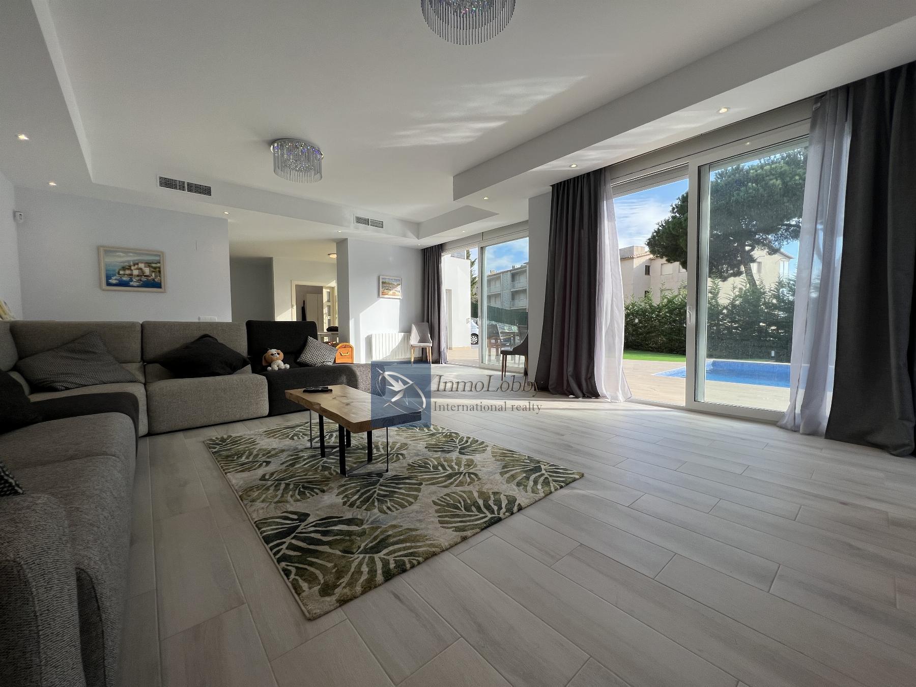 Venta de villa en Calonge
