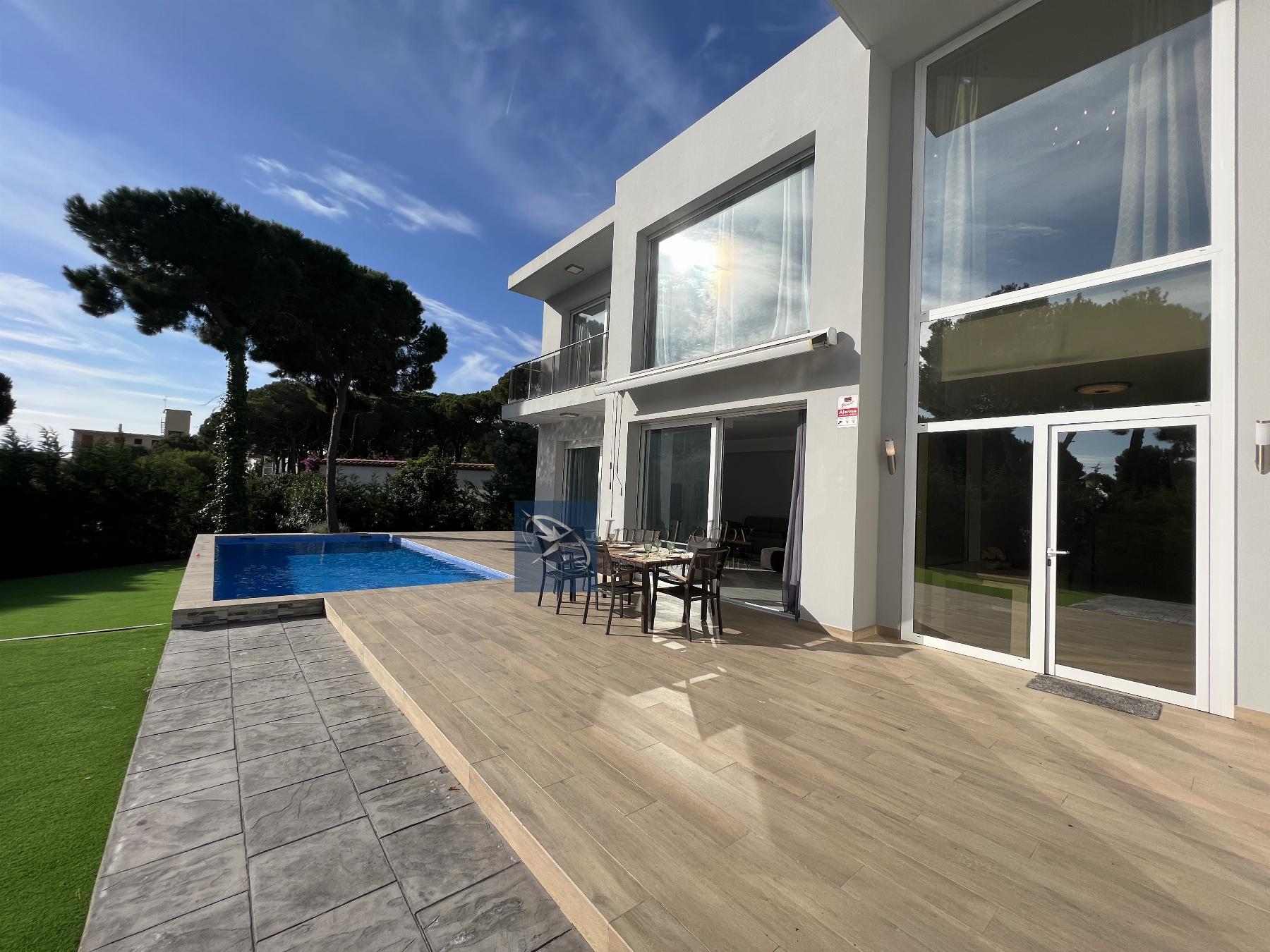 Venta de villa en Calonge