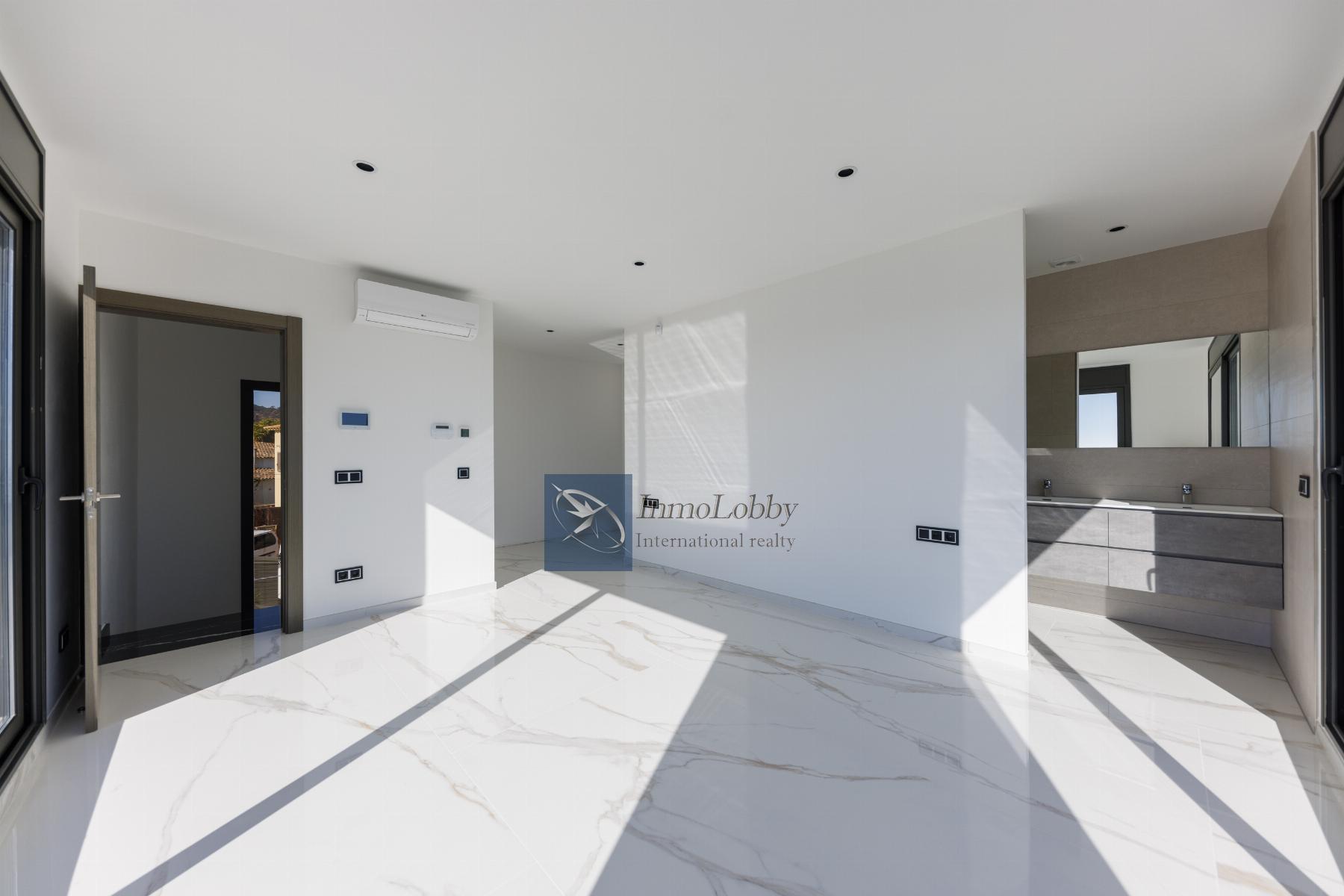 Zu verkaufen von haus in
 Castell d´Aro