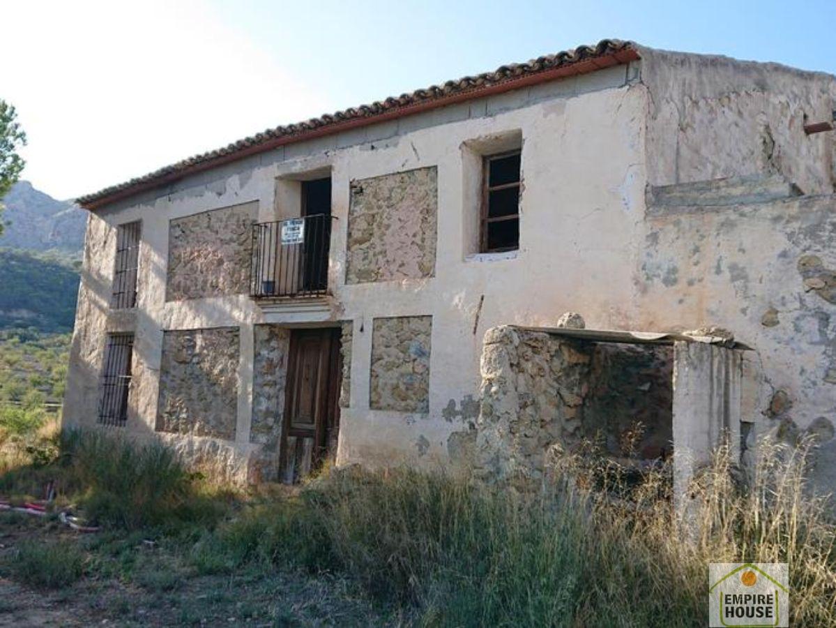 For sale of rural property in Alicante