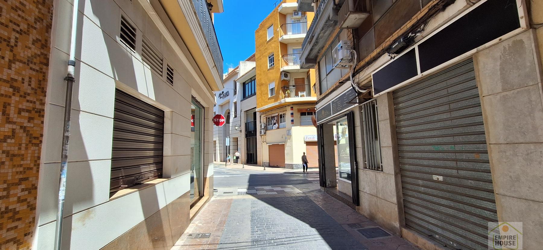 For sale of building in Algemesí
