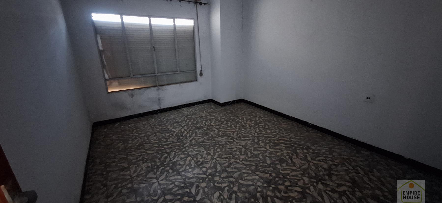 For sale of building in Algemesí
