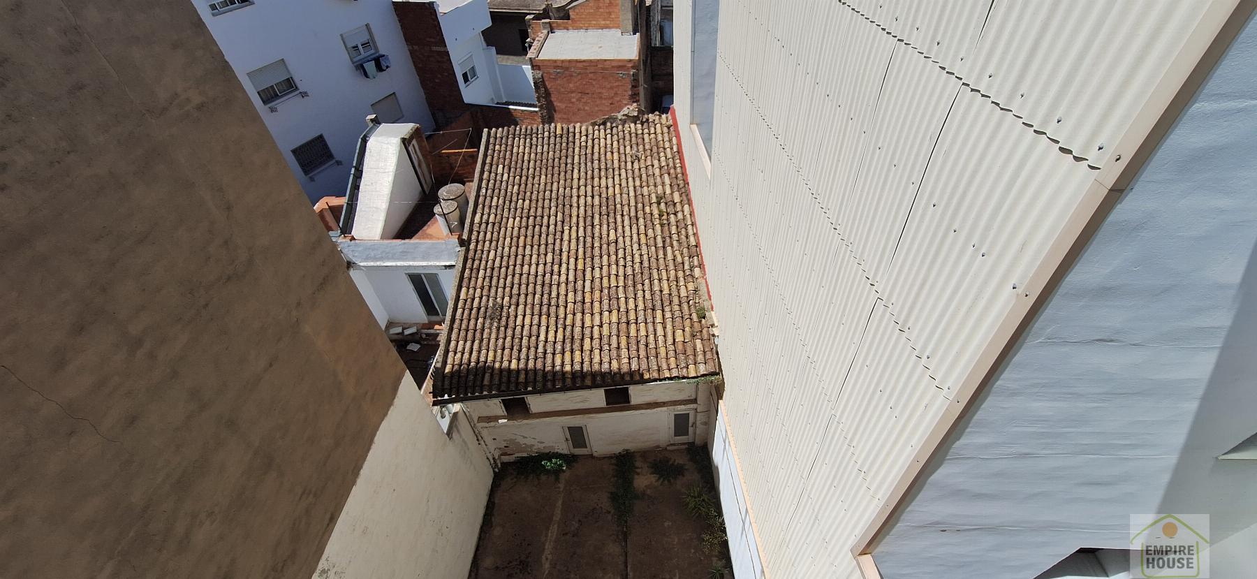 For sale of building in Algemesí