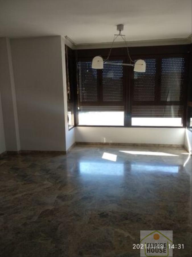 For rent of flat in Valencia