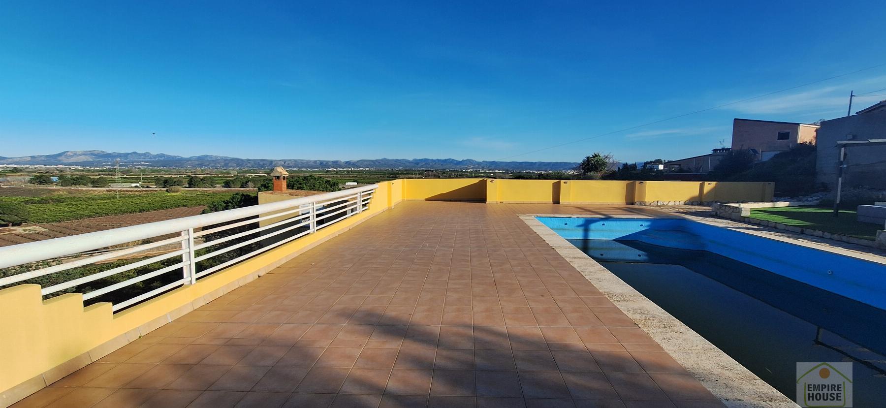 For sale of chalet in Alberic