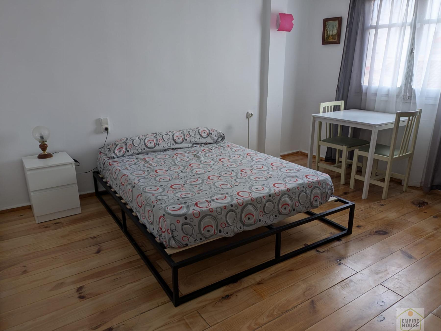 For rent of flat in Valencia