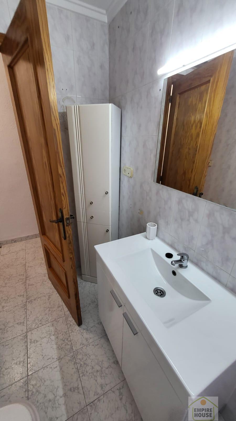 For rent of flat in Valencia