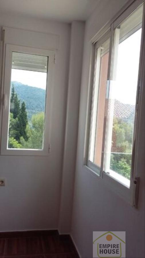 For rent of chalet in Serra