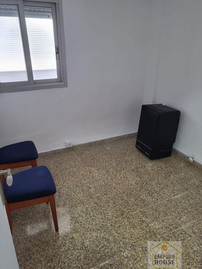 For rent of flat in Valencia