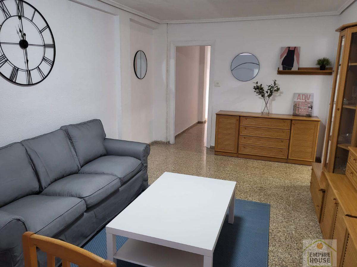 For rent of flat in Valencia