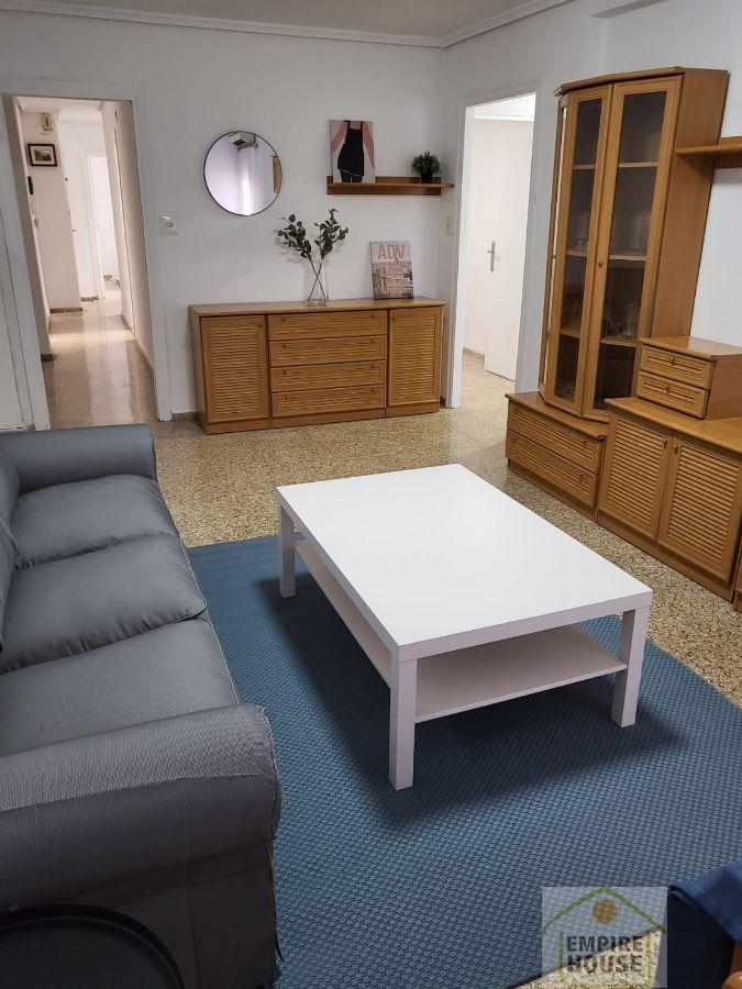 For rent of flat in Valencia