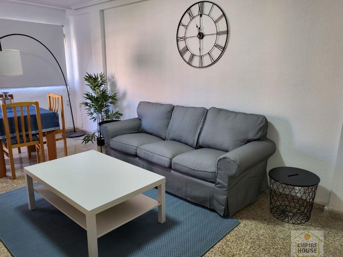 For rent of flat in Valencia