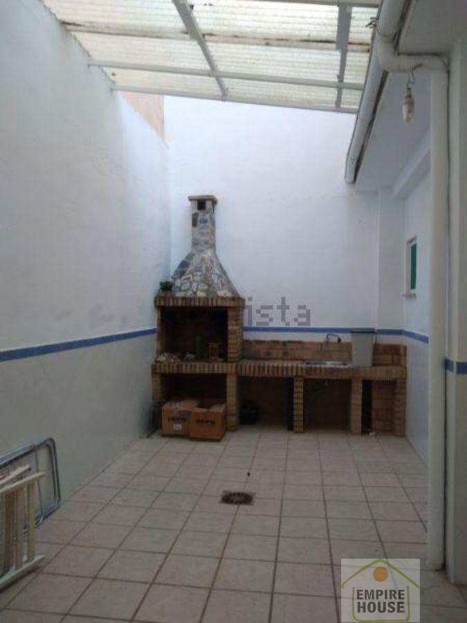 For rent of house in Valencia