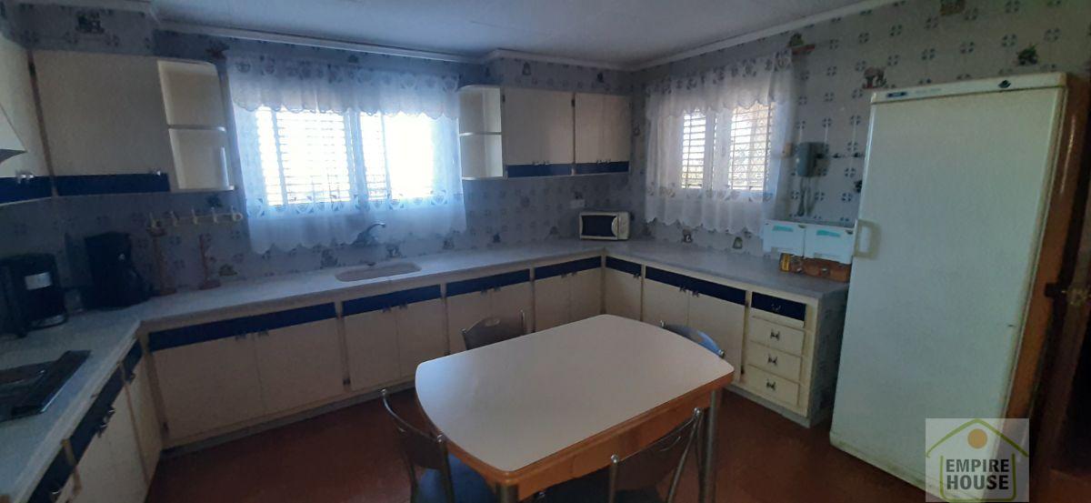 For sale of chalet in Alzira