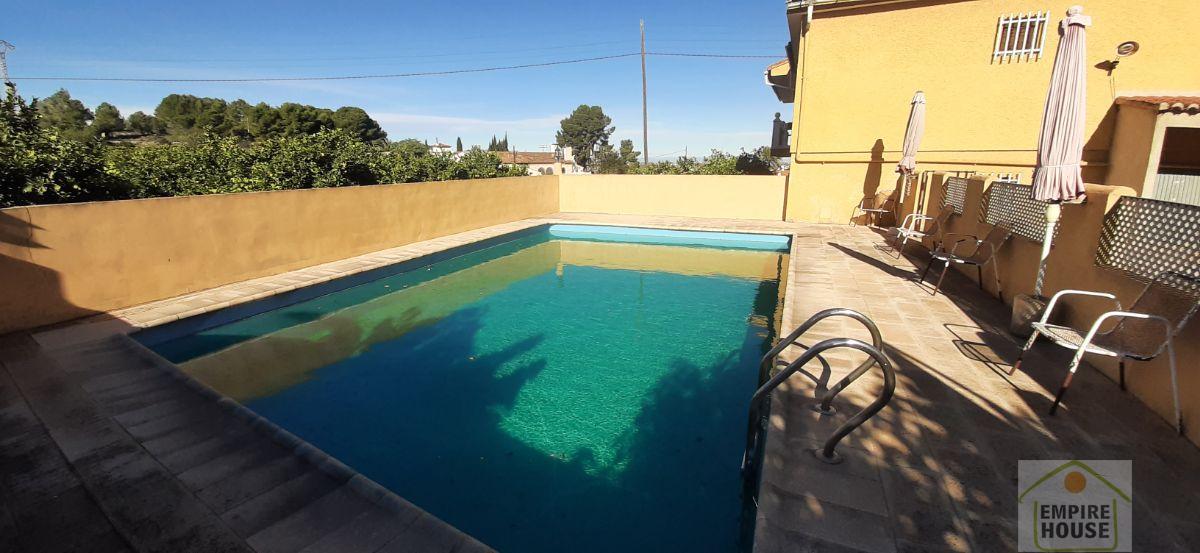 For sale of chalet in Alzira