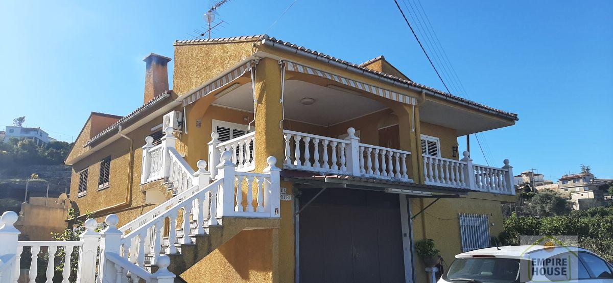 For sale of chalet in Alzira