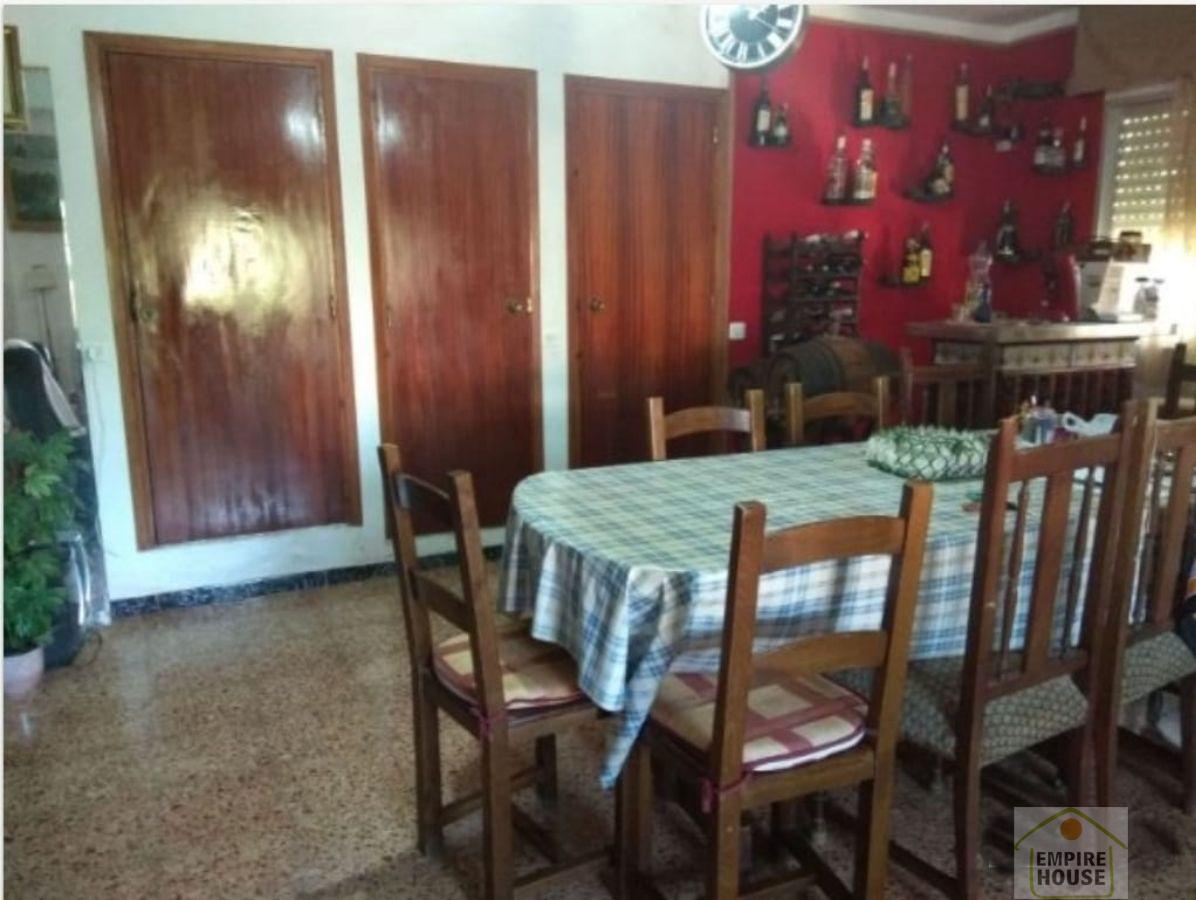 For sale of chalet in Alzira