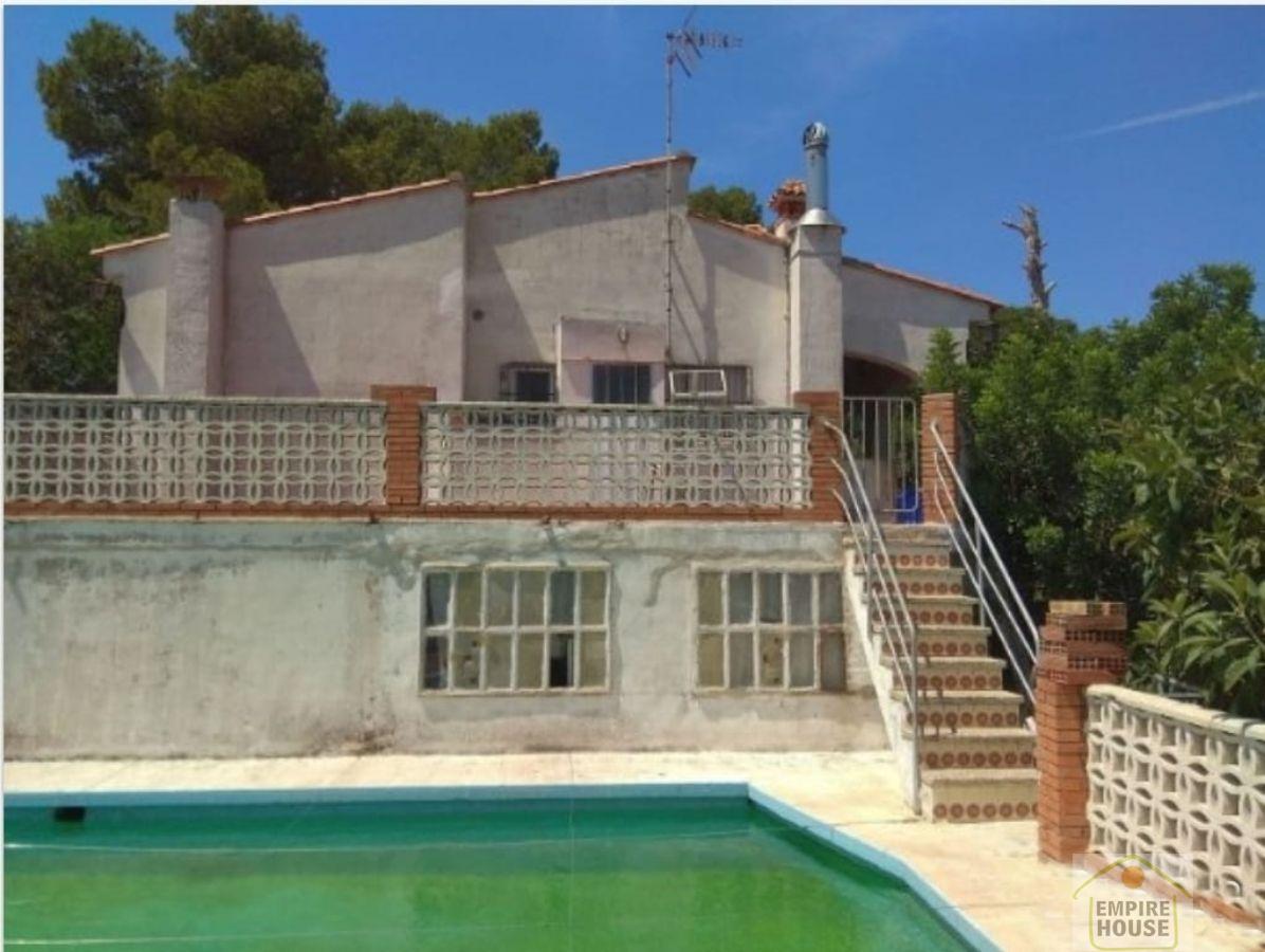 For sale of chalet in Alzira