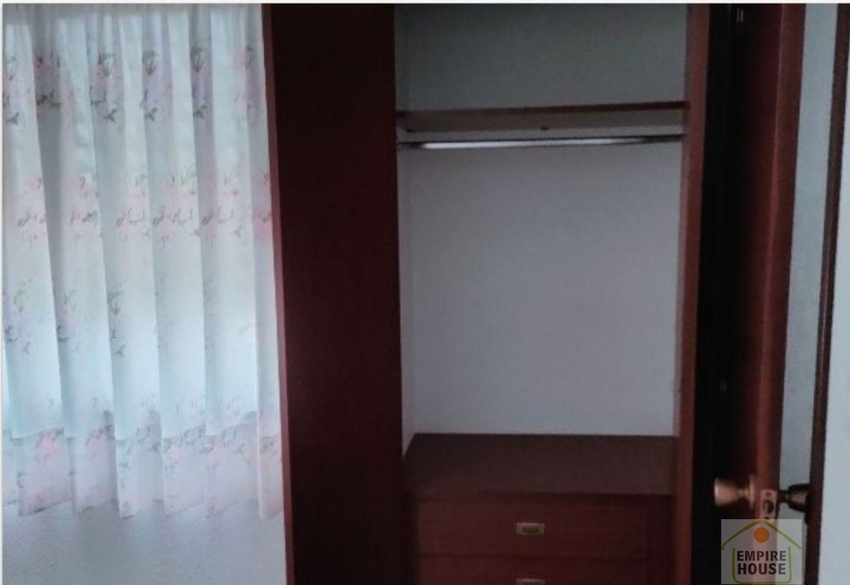 For sale of flat in Carcaixent