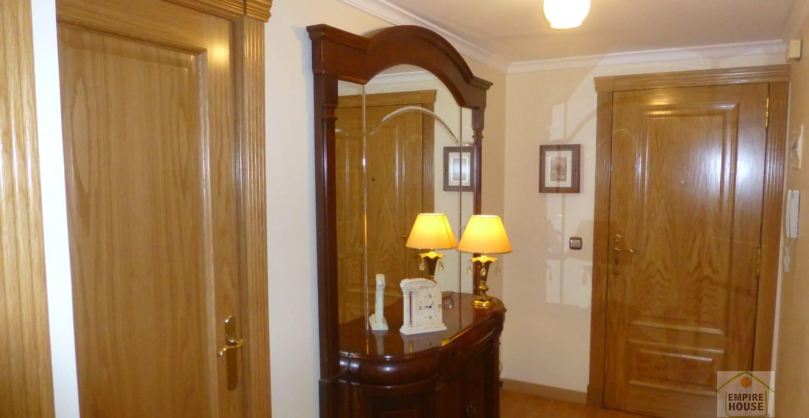 For sale of flat in Algemesí