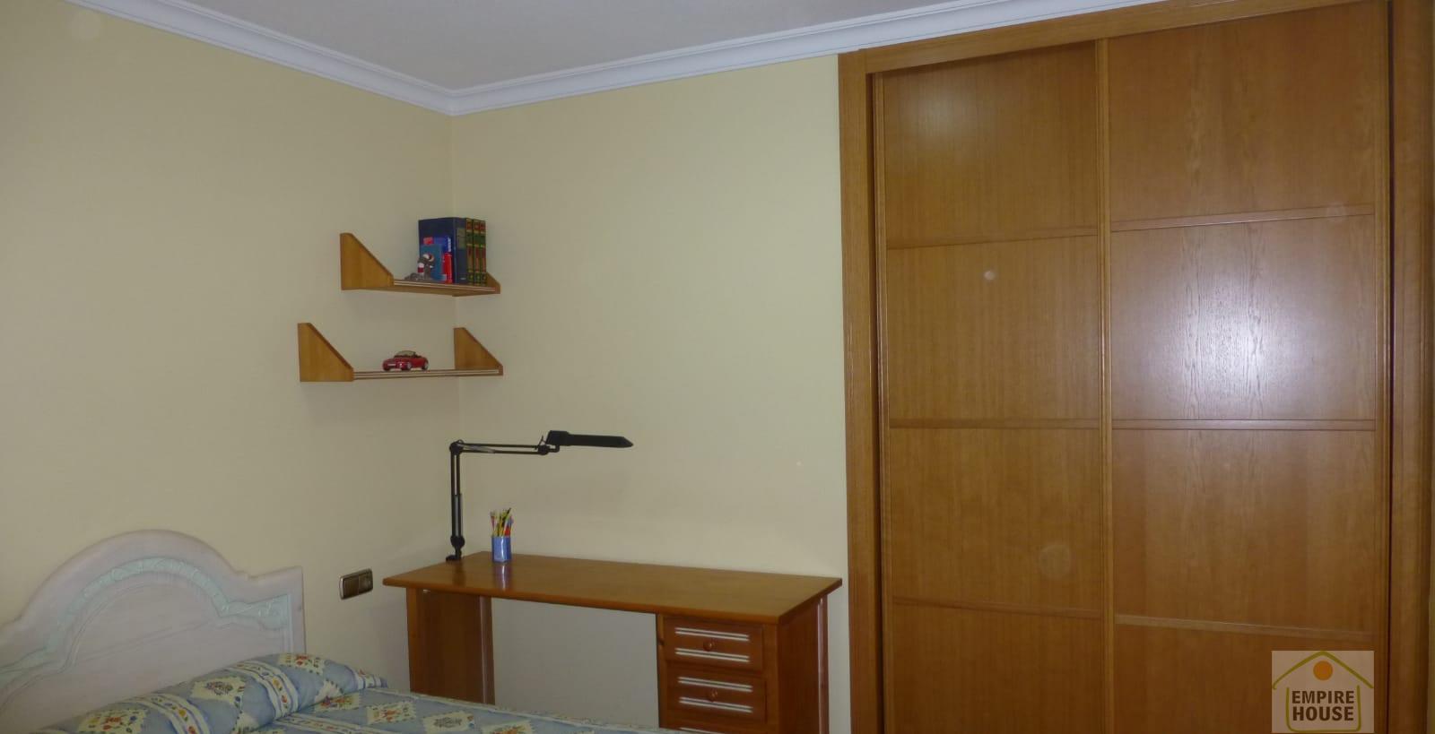 For sale of flat in Algemesí