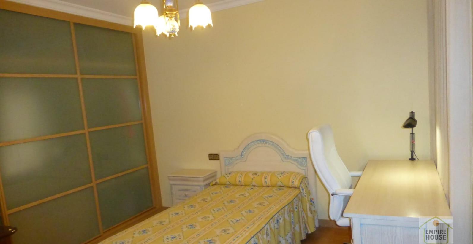 For sale of flat in Algemesí