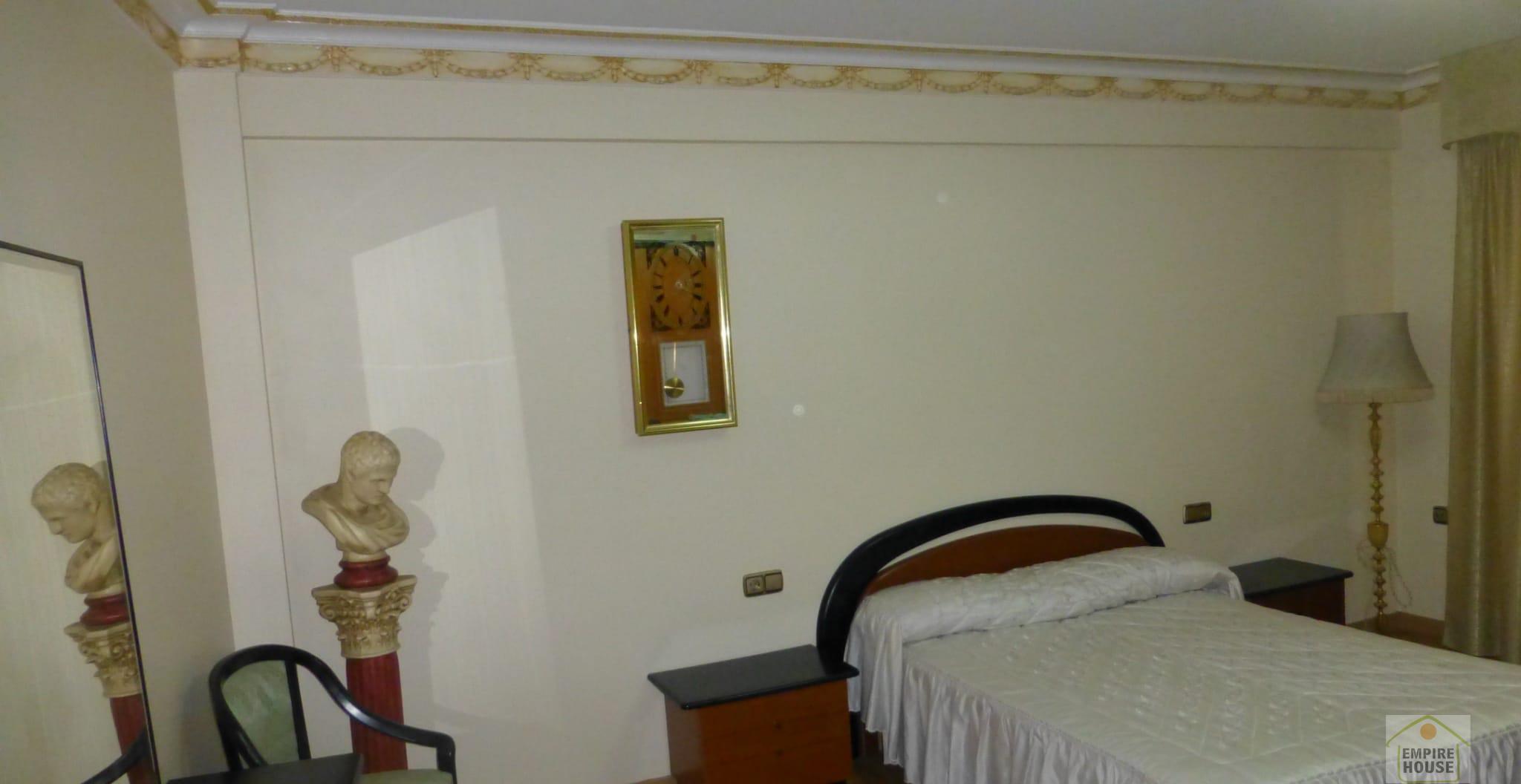 For sale of flat in Algemesí