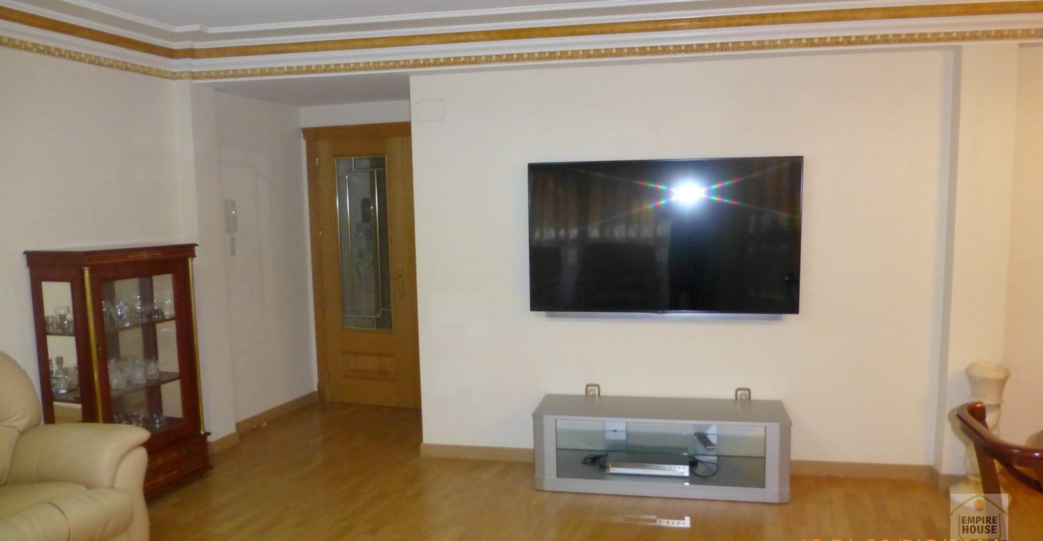 For sale of flat in Algemesí