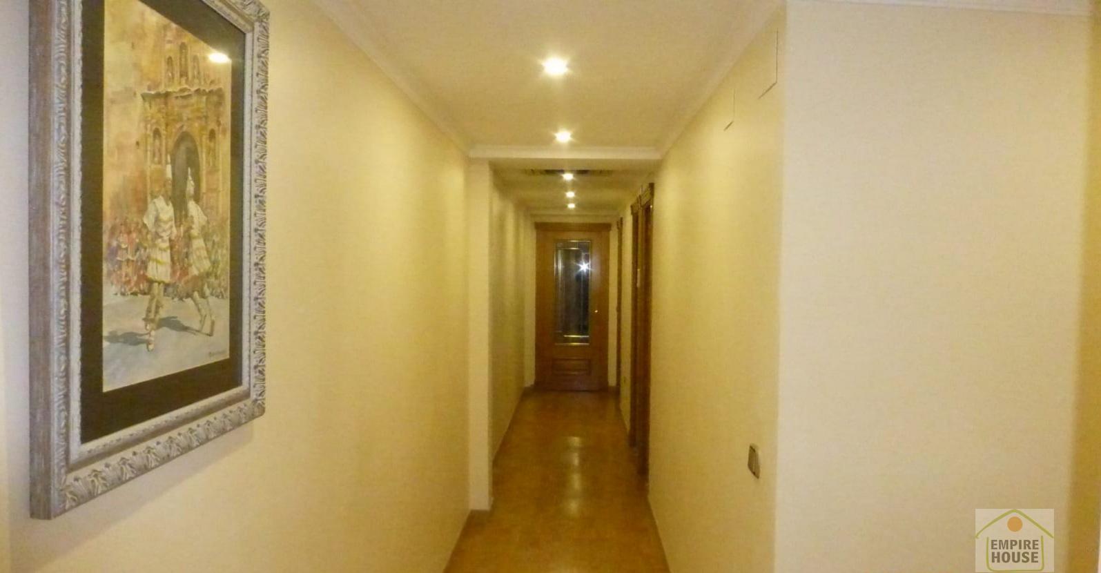 For sale of flat in Algemesí