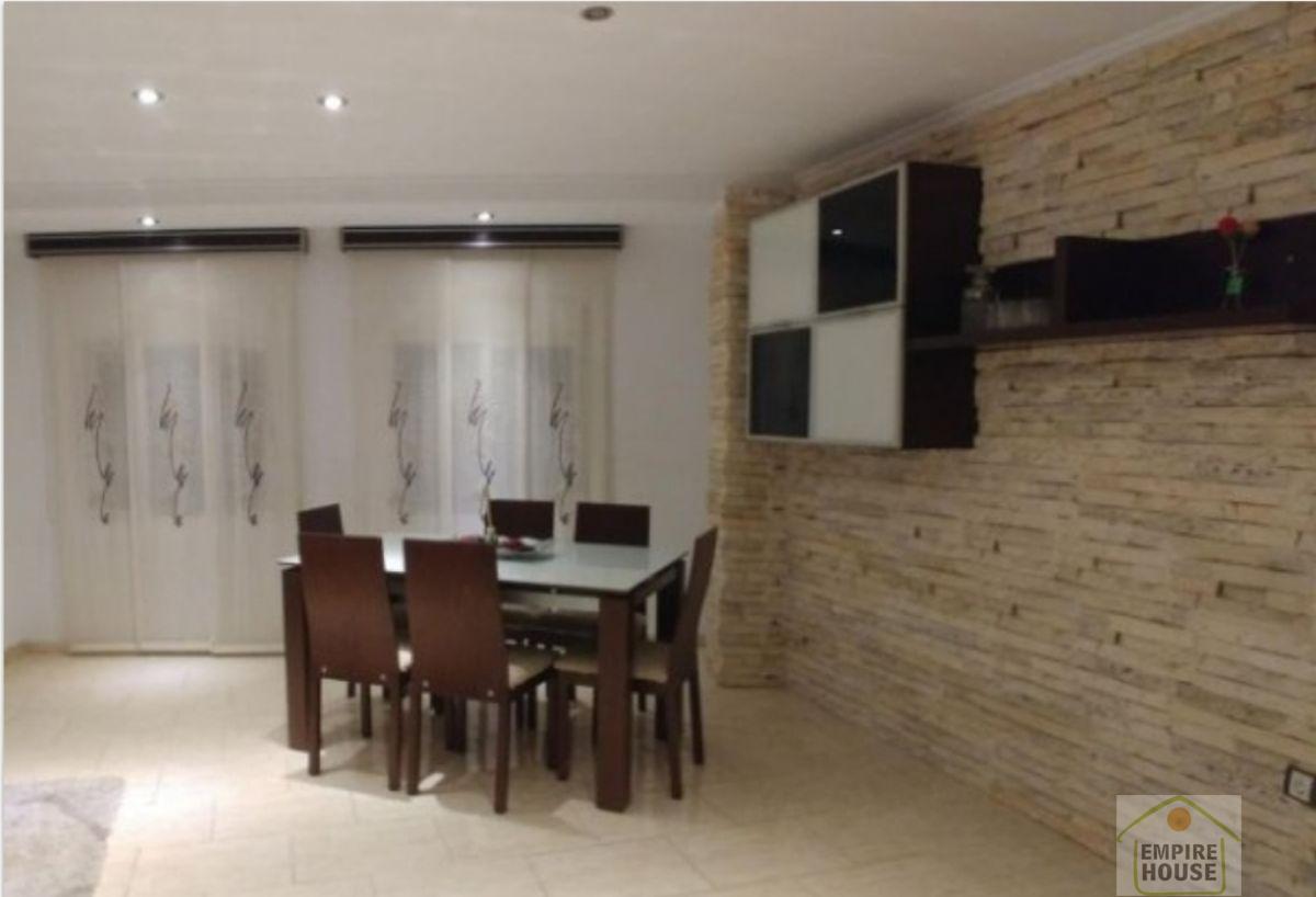 For sale of flat in Algemesí