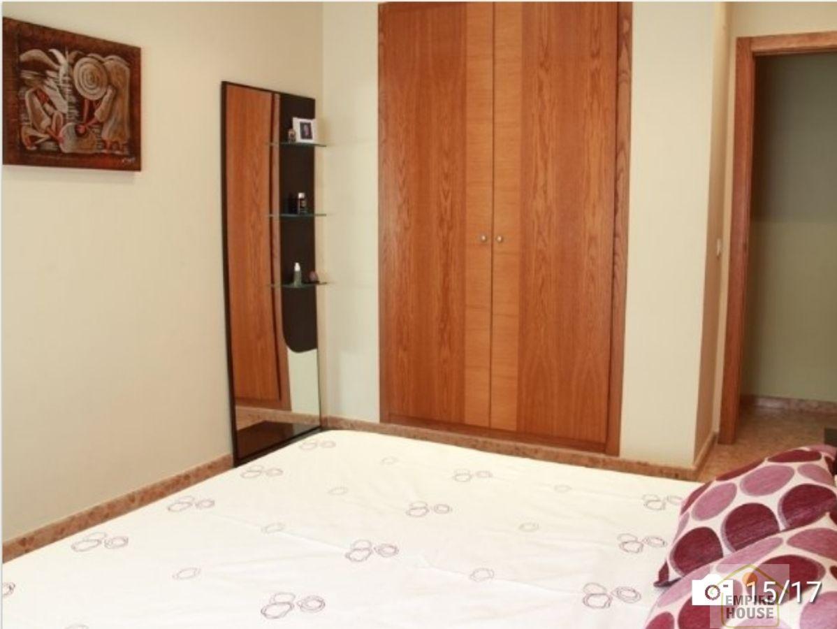 For sale of flat in Algemesí