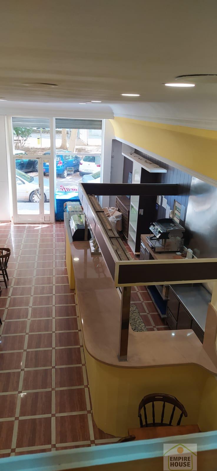 For rent of commercial in Catarroja