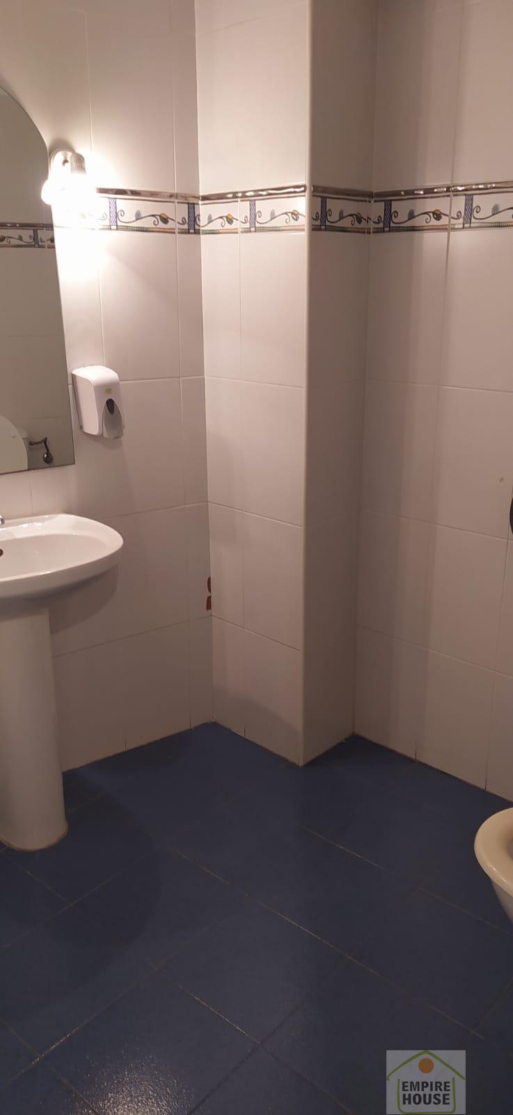 For rent of commercial in Catarroja