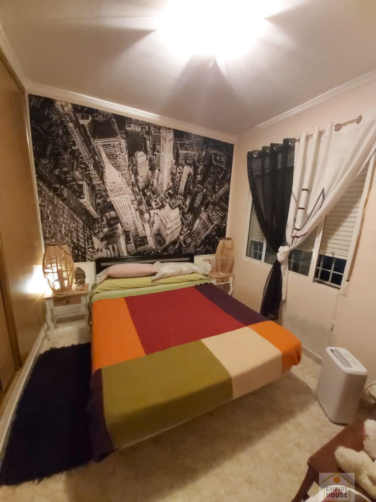 For sale of flat in Valencia