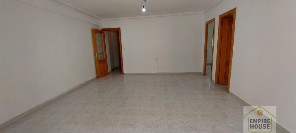 For rent of flat in Xirivella
