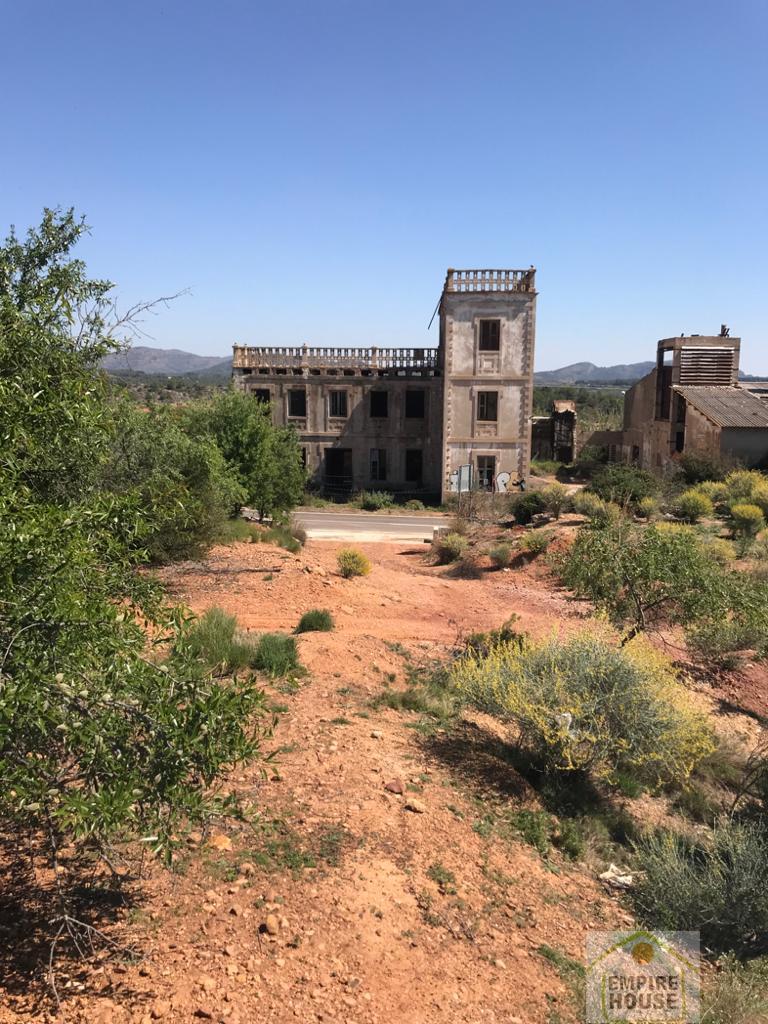 Venta de finca rústica en Torres Torres